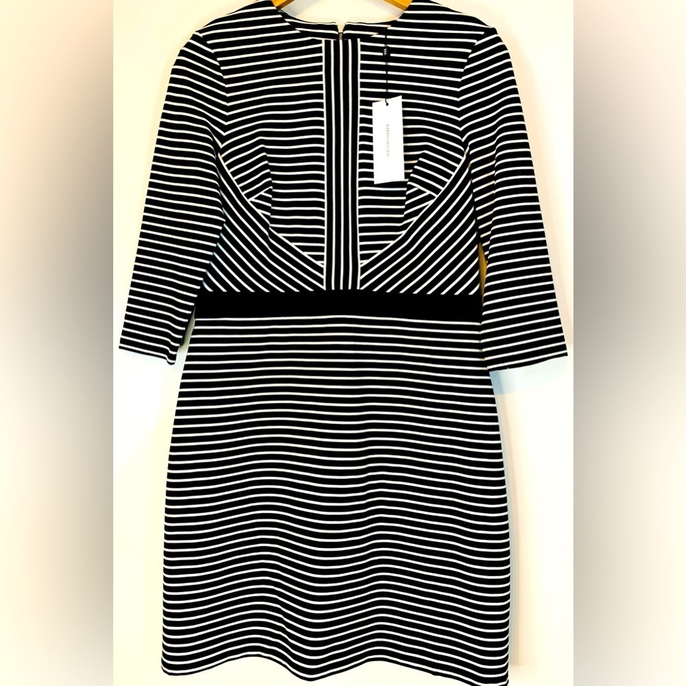 Karen Millen Black and White Stripe Knit 3/4 Sleeves Back Zip Dress NWT SZ 10! - Picture 1 of 9